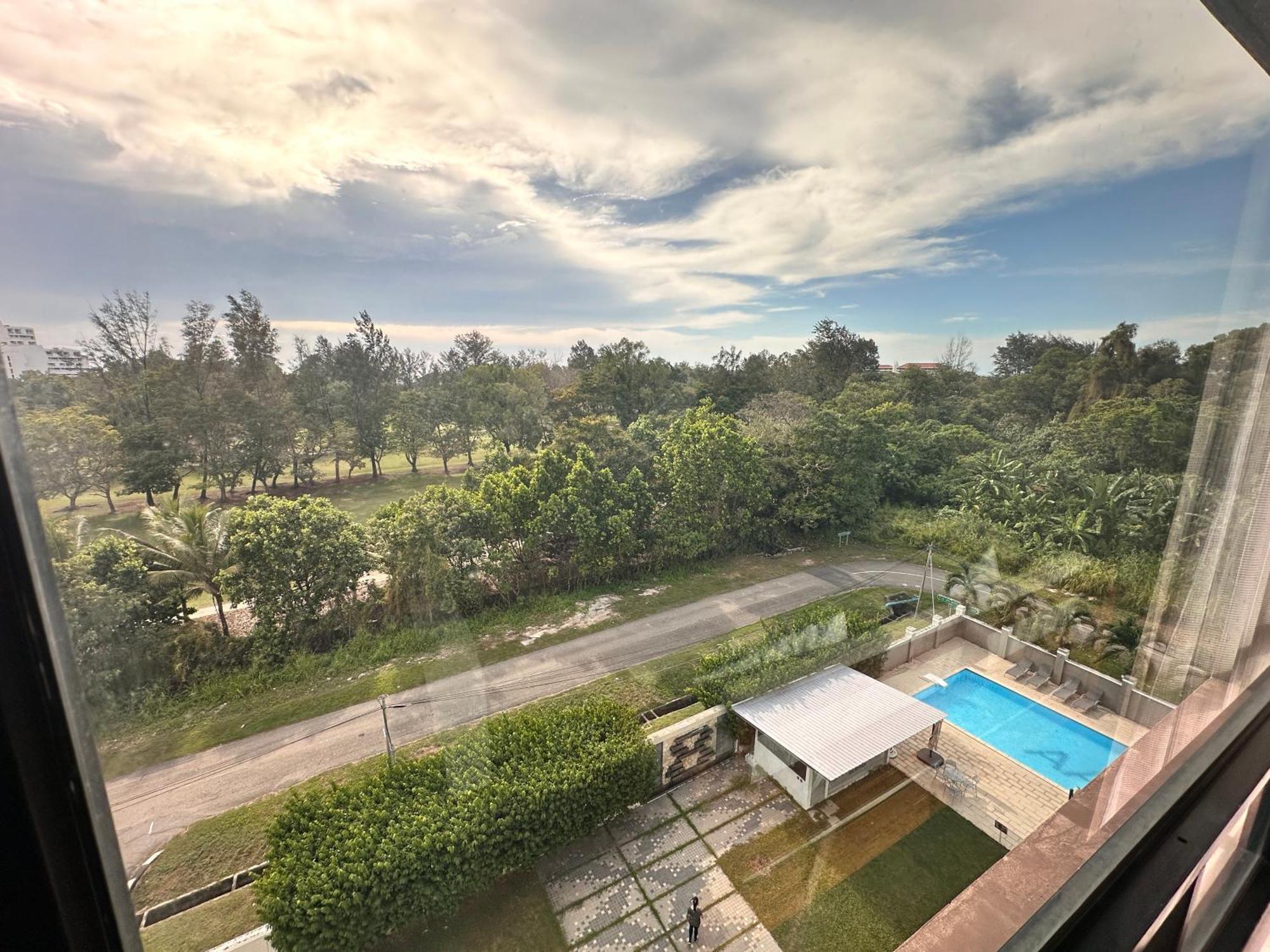 Aa Residen Luxury Condo Homestay 18Mins Walk Tanjung Aru Beach & Golf Course, Not Beach Side Resort Kota Kinabalu Buitenkant foto
