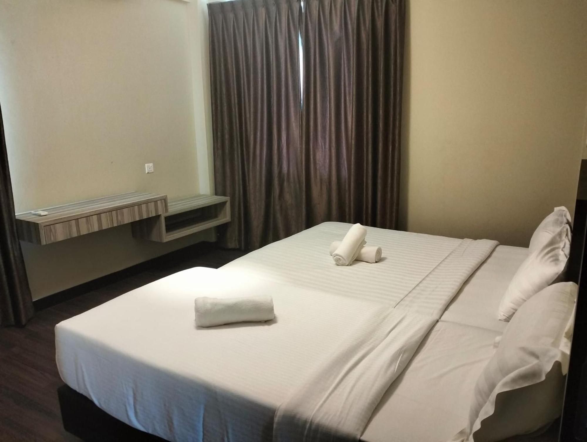 Aa Residen Luxury Condo Homestay 18Mins Walk Tanjung Aru Beach & Golf Course, Not Beach Side Resort Kota Kinabalu Buitenkant foto